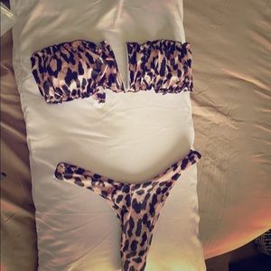 Leopard bikini